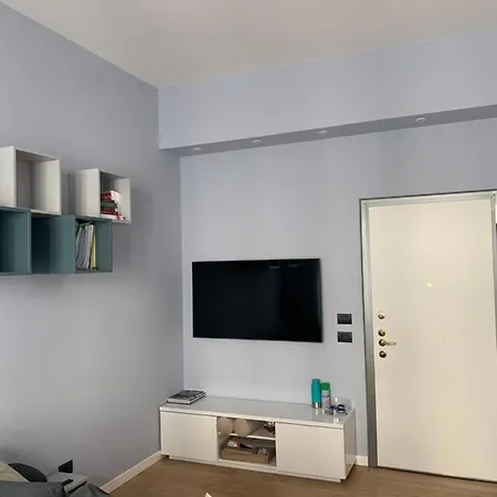 Lägenhet Bilocale Viale Coni Zugna 29 Milano