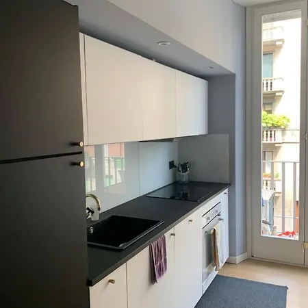 Bilocale Viale Coni Zugna 29 Milano